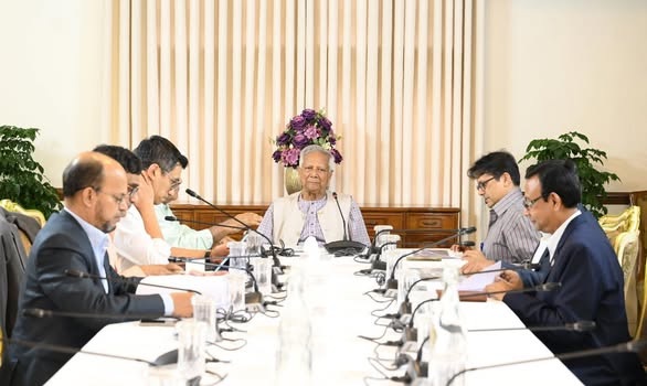 চট্টগ্রাম বন্দরের সক্ষমতা বৃদ্ধির নির্দেশ প্রধান উপদেষ্টার