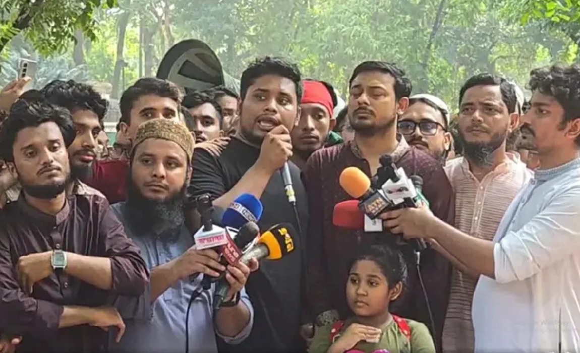 বাদ জুমা আওয়ামী লীগ নিষিদ্ধের দাবিতে বড় জমায়েতের ডাক
